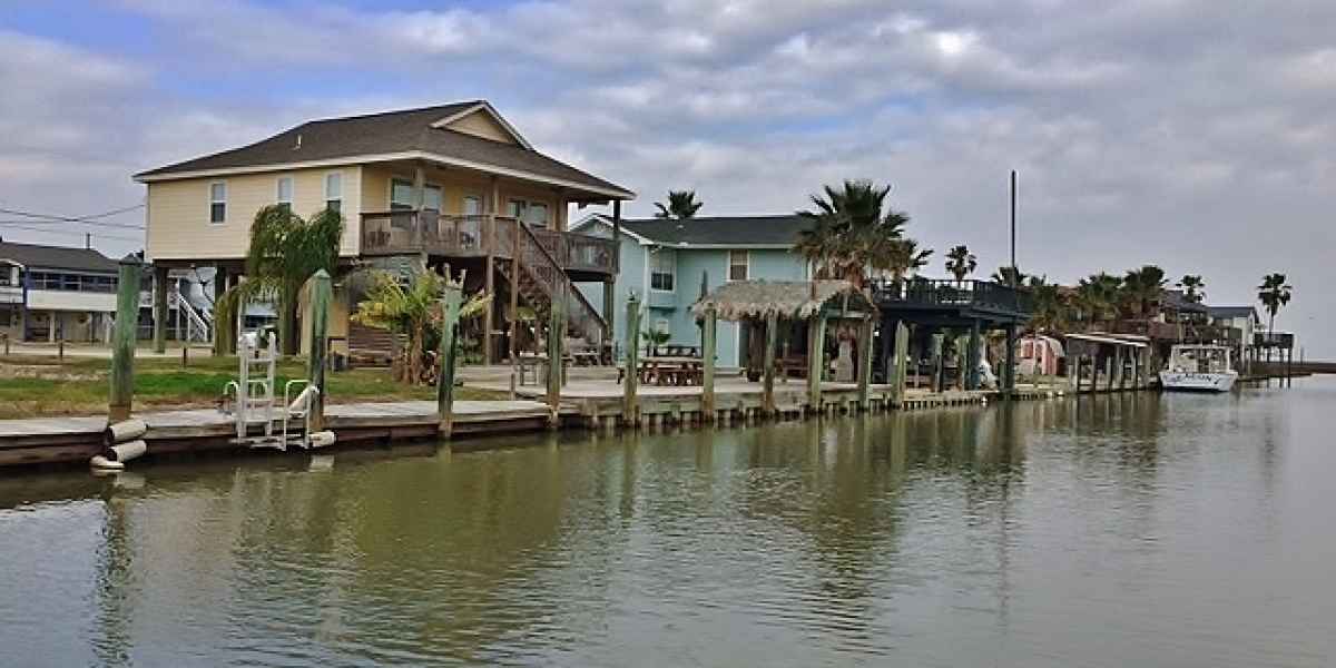 Fishing Lodge, Accommodations - Galveston, Freeport, Surfside TX